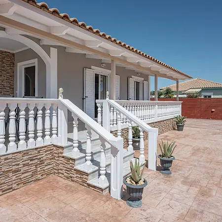 Villa Atlas *